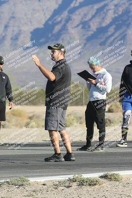 media/Oct-30-2025-Racers Edge (Thu) [[dabbdaf680]]/1-Around the Pits- Track Walk/